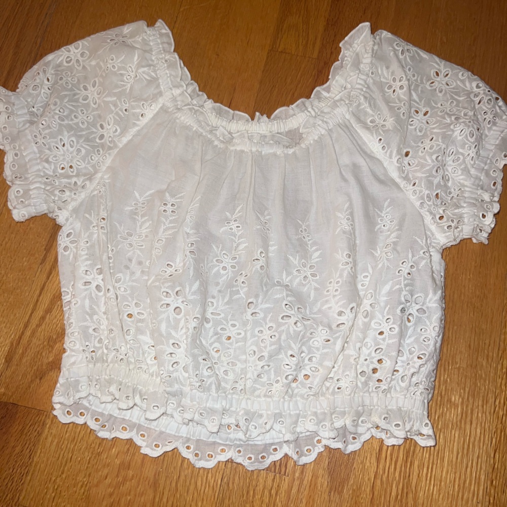 GARAGE: WHITE FLORAL BLOUSE TOP